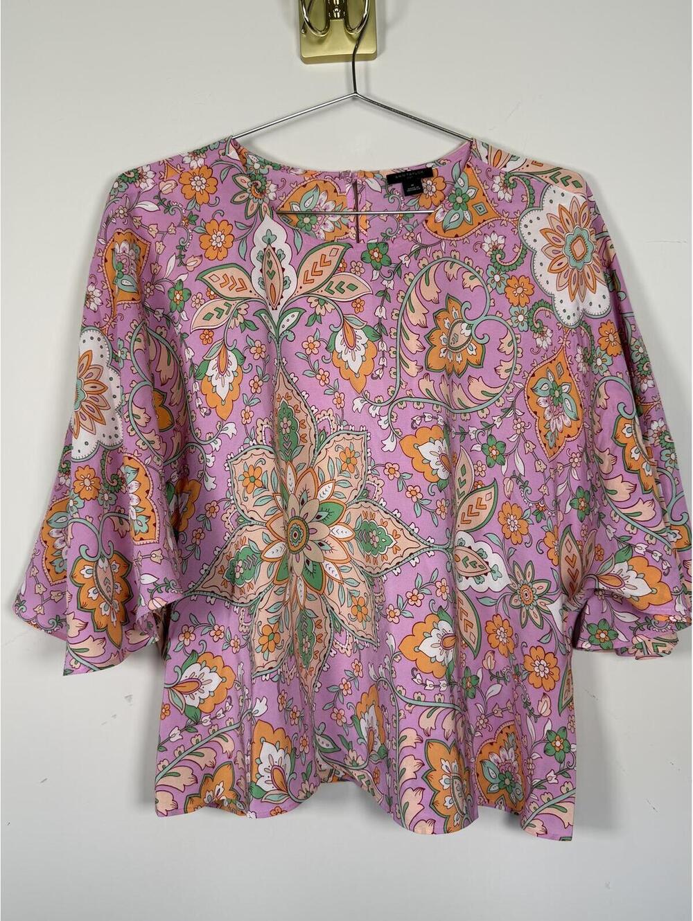 Ann Taylor silk paisley print short sleeve blouse size Medium‎
